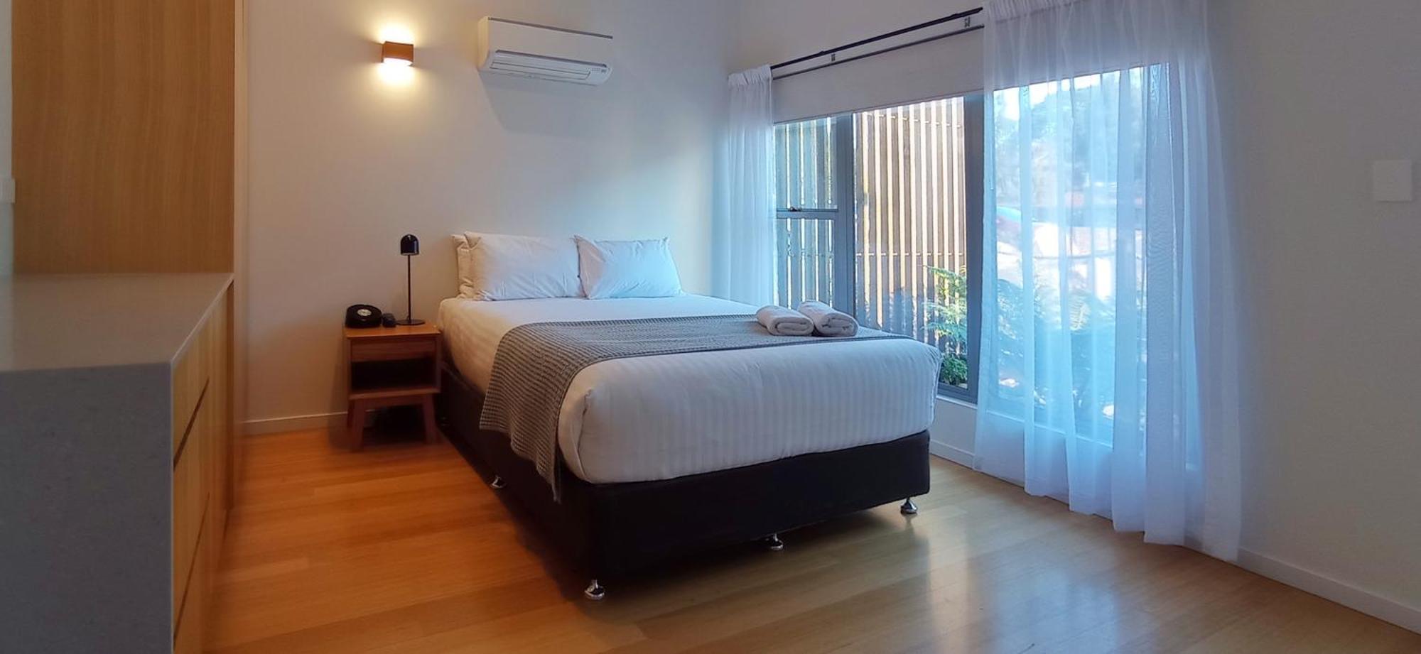 Rosevears Riverview Hotel Room photo